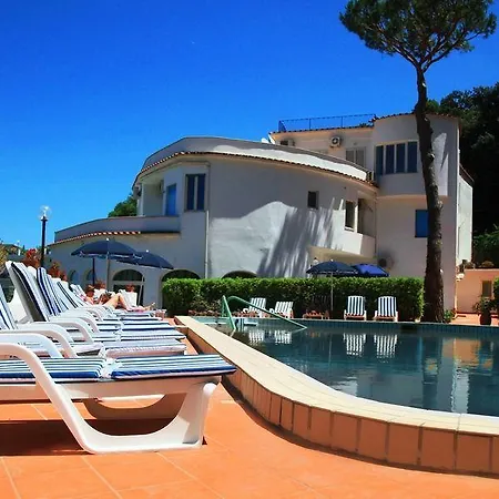 Hotel Bristol 3*