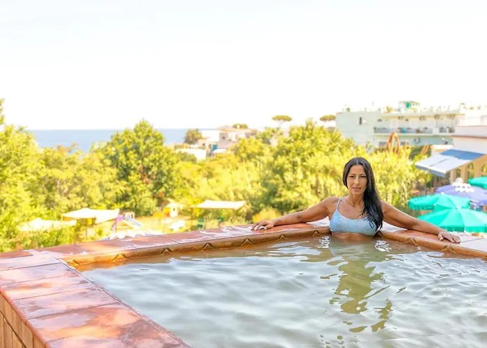 Bristol Ξενοδοχείο 3*