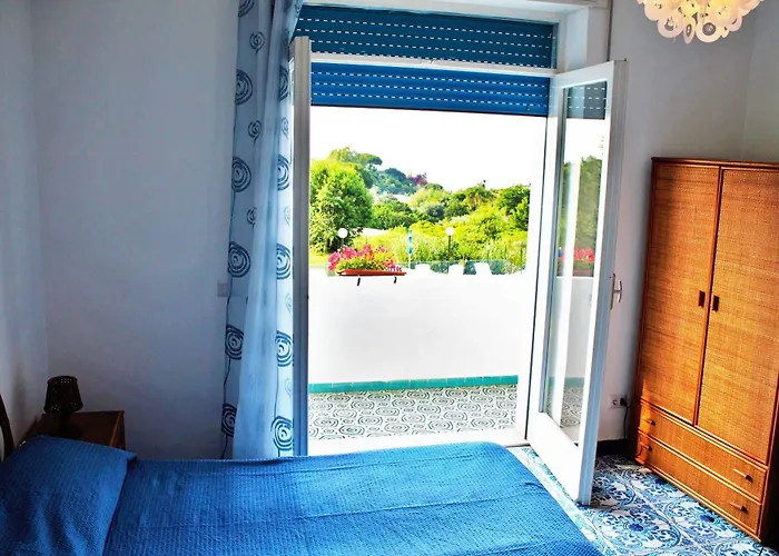 Ξενοδοχείο Bristol 3*